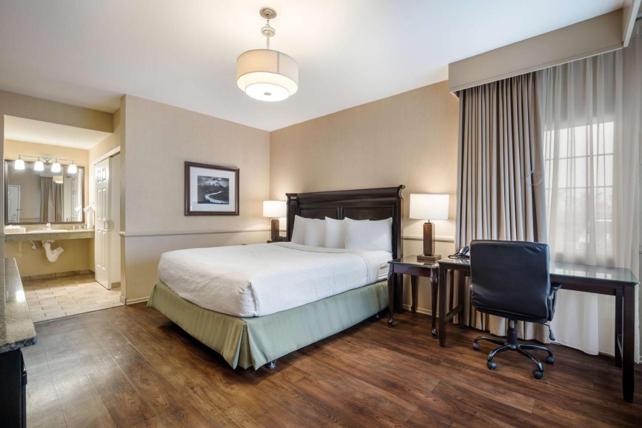 Best Western Corona Hotel & Suites Luaran gambar
